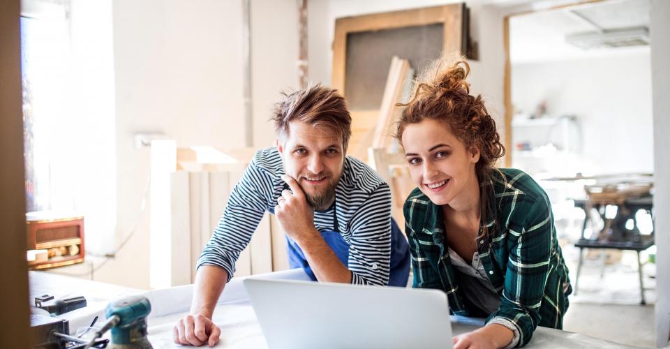 Jeune au travail